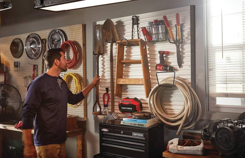 image:imageCRAFTSMAN Versatrack Garage Storage System Storage Rail with 20 Piece Set Mounting Accessories CMST22000
